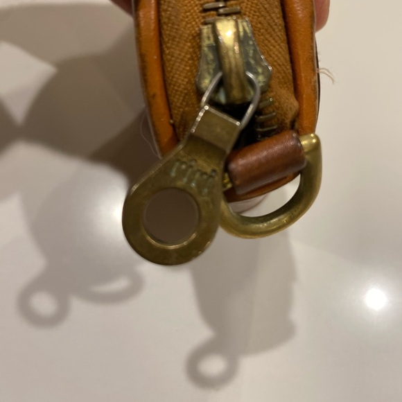 Vintage Dooney and Bourke coin purse British leather - Picture 3 of 4